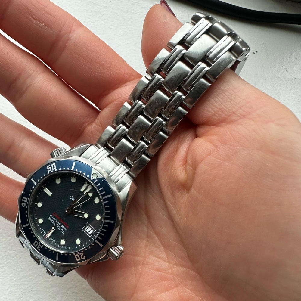 Omega 300m Professional Seamaster Blue and Silver Dive Watch - (36mm) - Picture 7 of 9